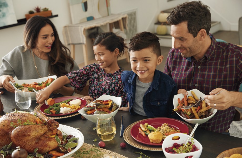 Thanksgiving Tips for Spending Less Money and More Time Together